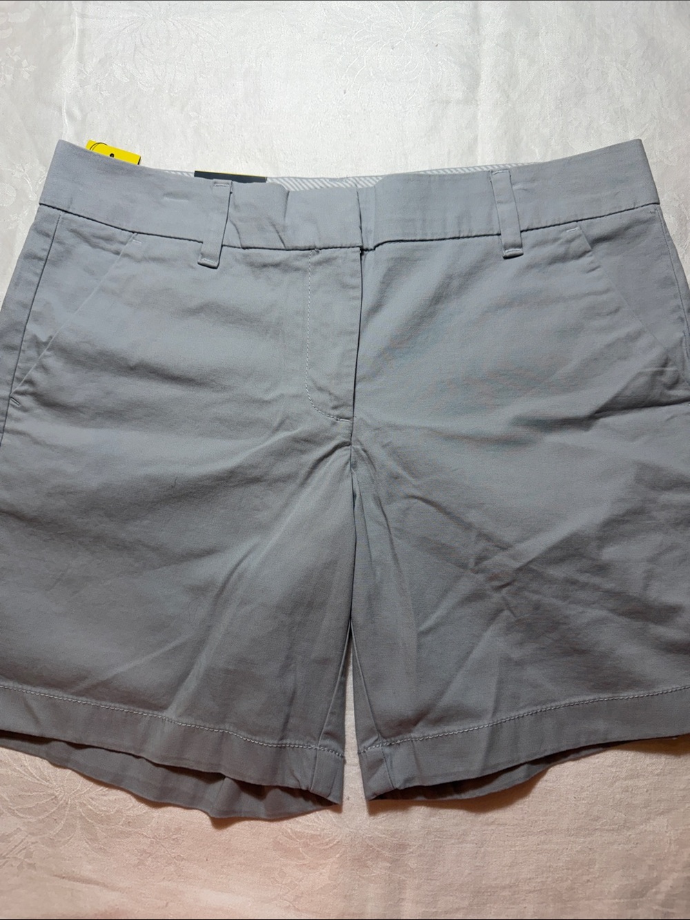 NWT Tommy Hilfiger Classic Women’s Gray Chino Shorts